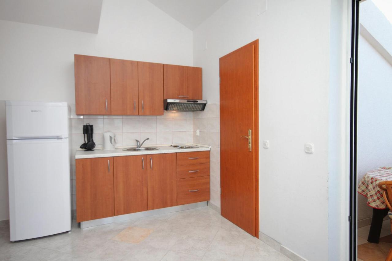 Apartments And Rooms With Parking Space Njivice, Krk - 5458 Εξωτερικό φωτογραφία