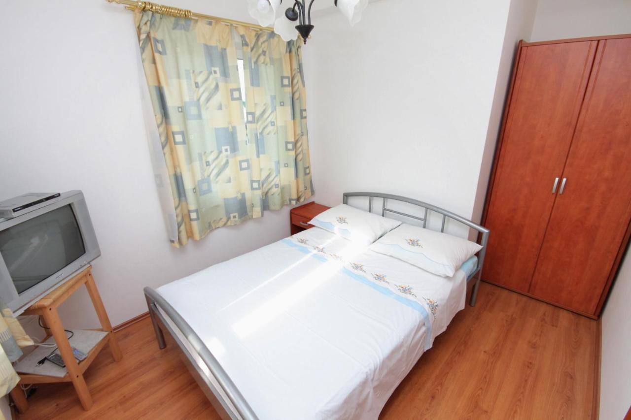 Apartments And Rooms With Parking Space Njivice, Krk - 5458 Εξωτερικό φωτογραφία