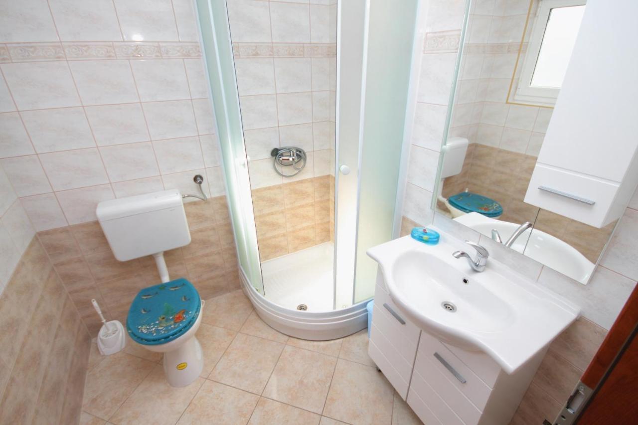 Apartments And Rooms With Parking Space Njivice, Krk - 5458 Εξωτερικό φωτογραφία