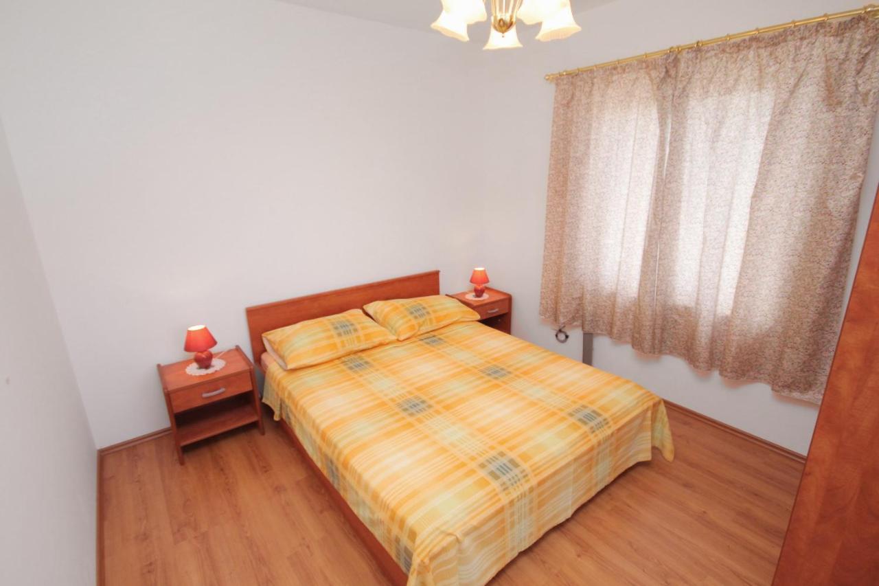 Apartments And Rooms With Parking Space Njivice, Krk - 5458 Εξωτερικό φωτογραφία