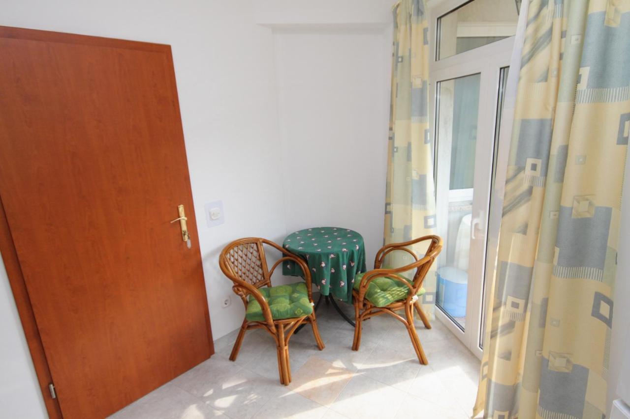 Apartments And Rooms With Parking Space Njivice, Krk - 5458 Εξωτερικό φωτογραφία